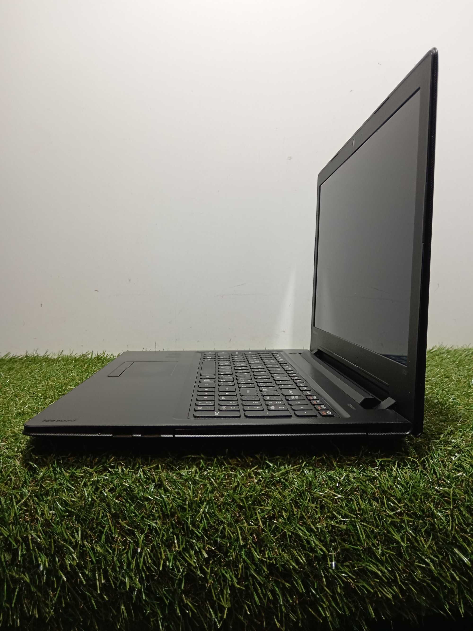 Ноутбук Lenovo 300-15ISK — (Intel 4405U/8 ГБ DDR3/SSD 120 ГБ) От АКБ!