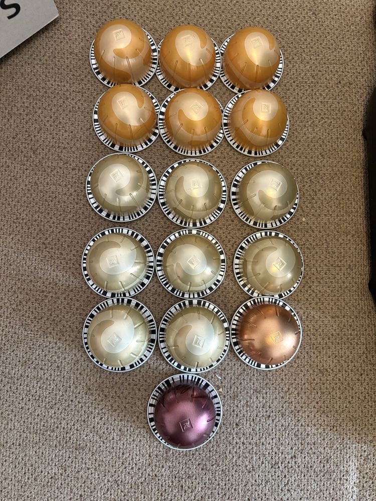 Máquina de café Nespresso Vertuo Pop