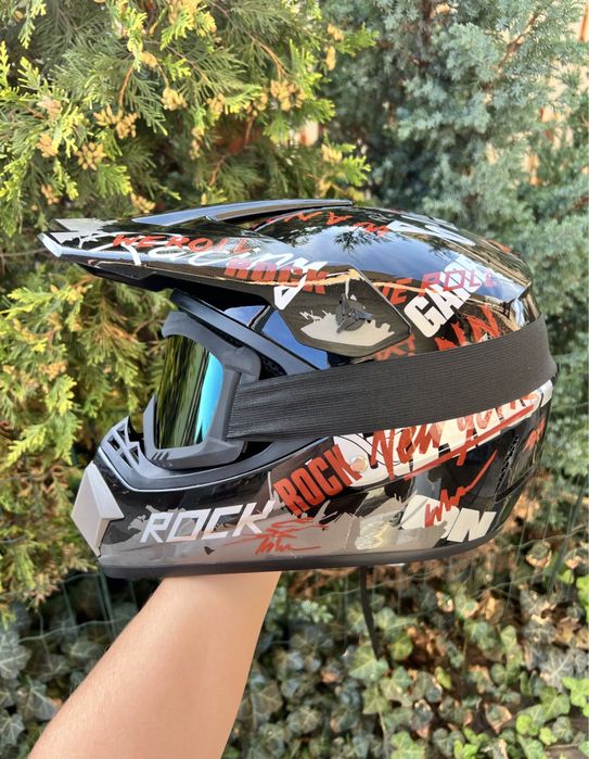 Мотошолом Ендуро , Шлем, кросовий шолом