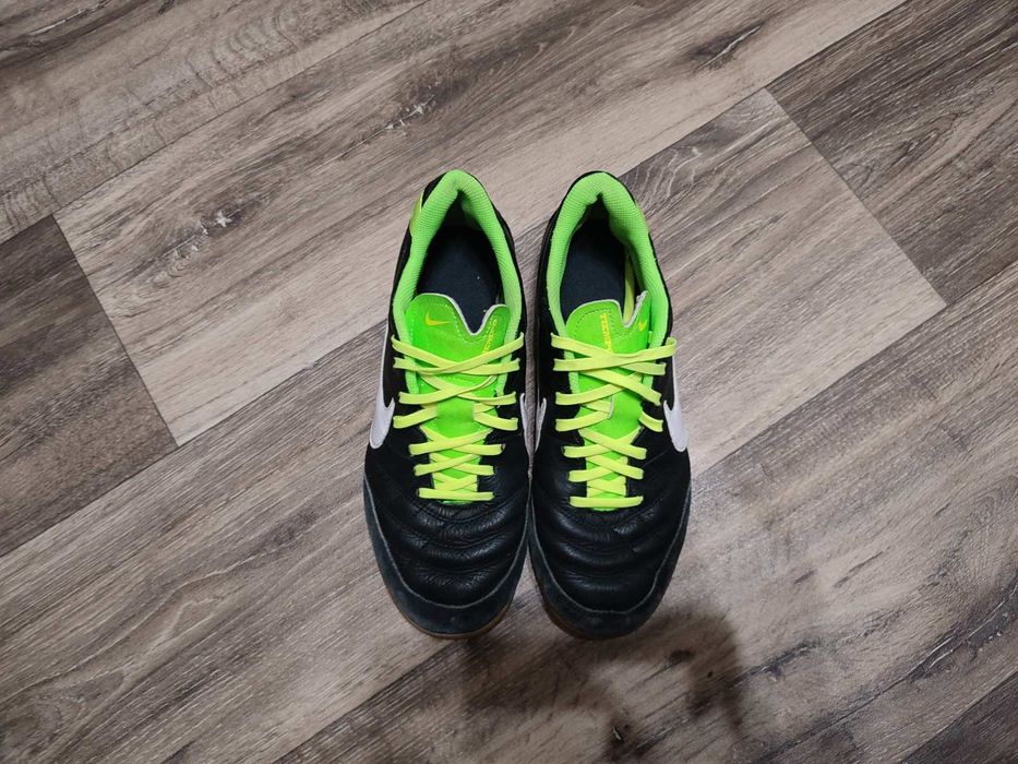 Футзалки Nike Tiempo