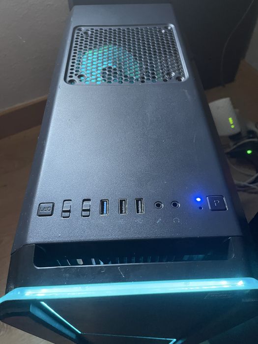 Vendo caixa NOX Hummer MC