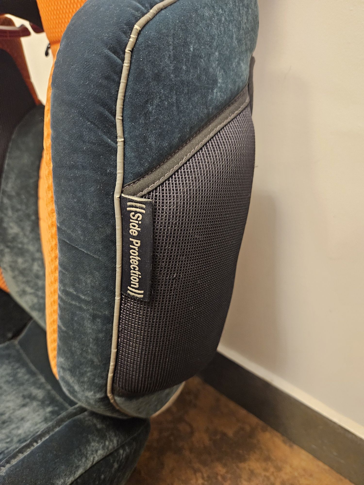 Fotelik dziecięcy 15-36 Recaro Monza Nova