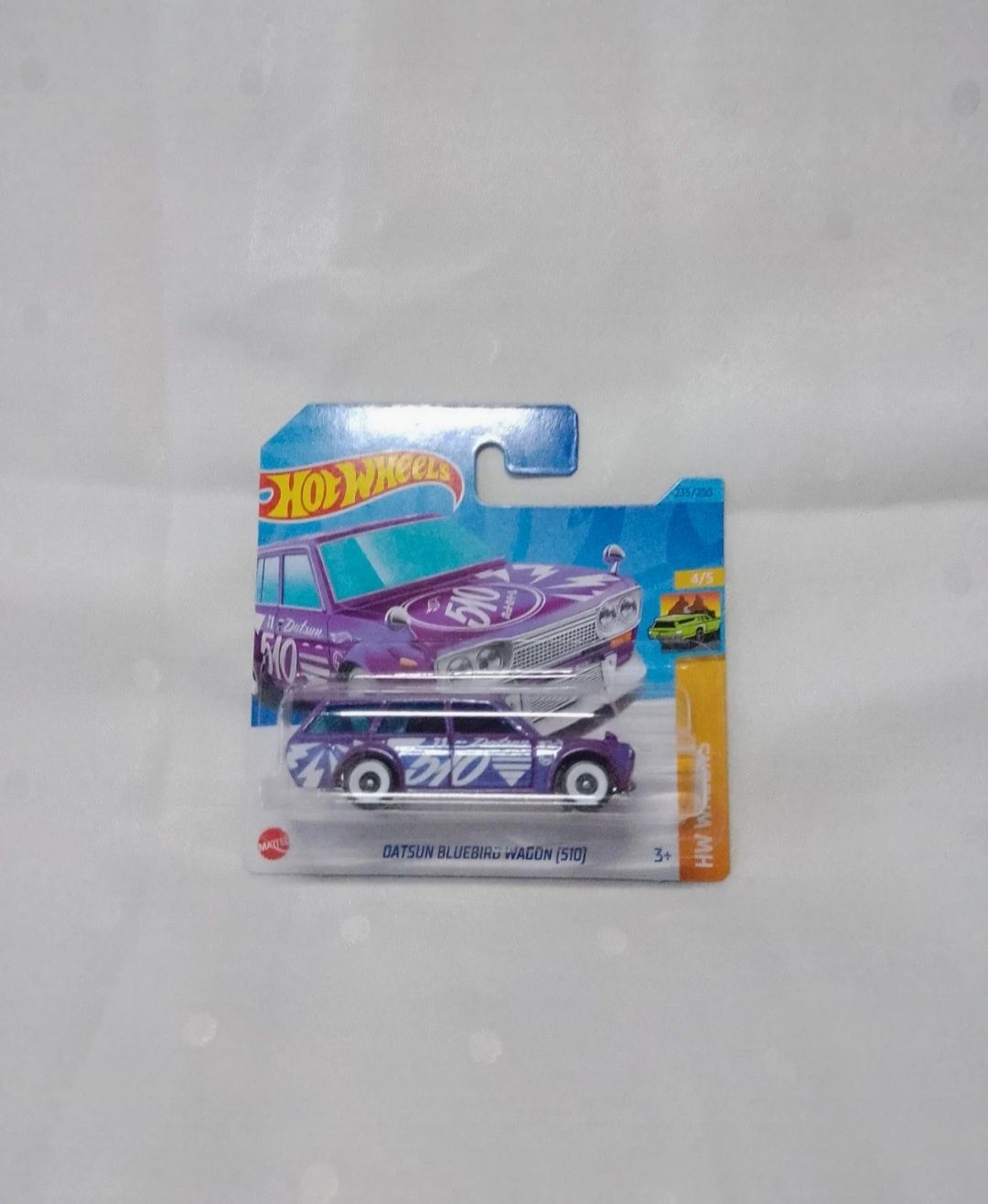 Hot wheels datsun bluebird wagon 510