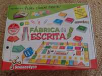 Jogo "Fábrica da Escrita" por Pedro Chagas Freitas