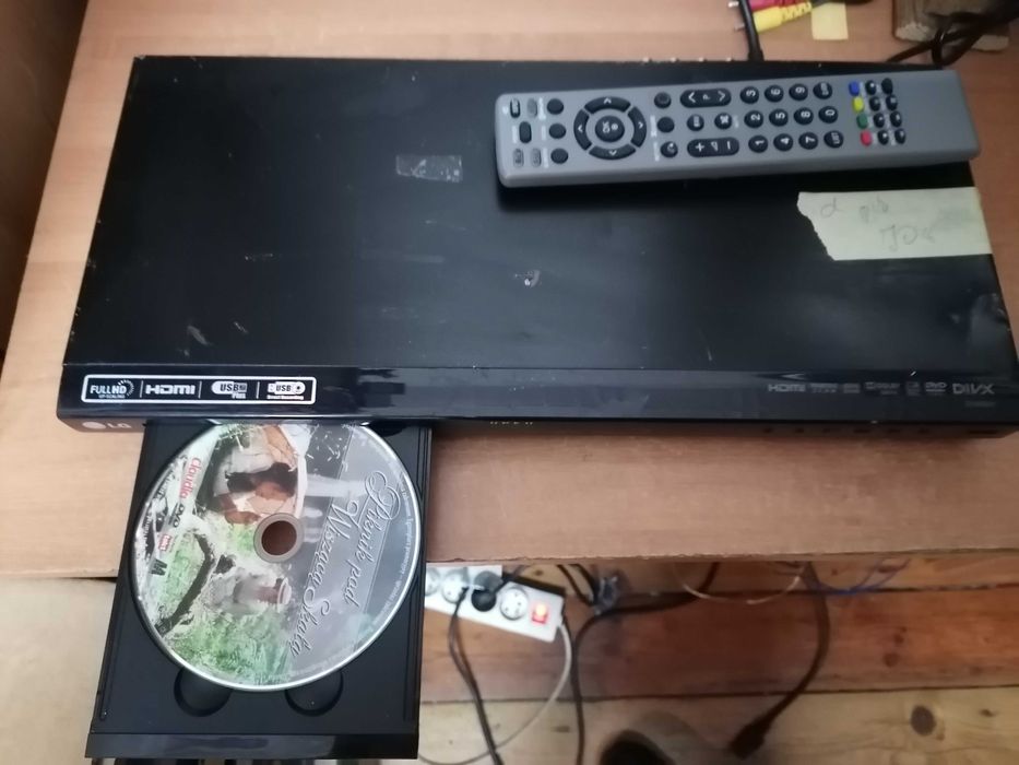 Odtwarzacz CD/DVD LG DVX692H  HDMI pilot