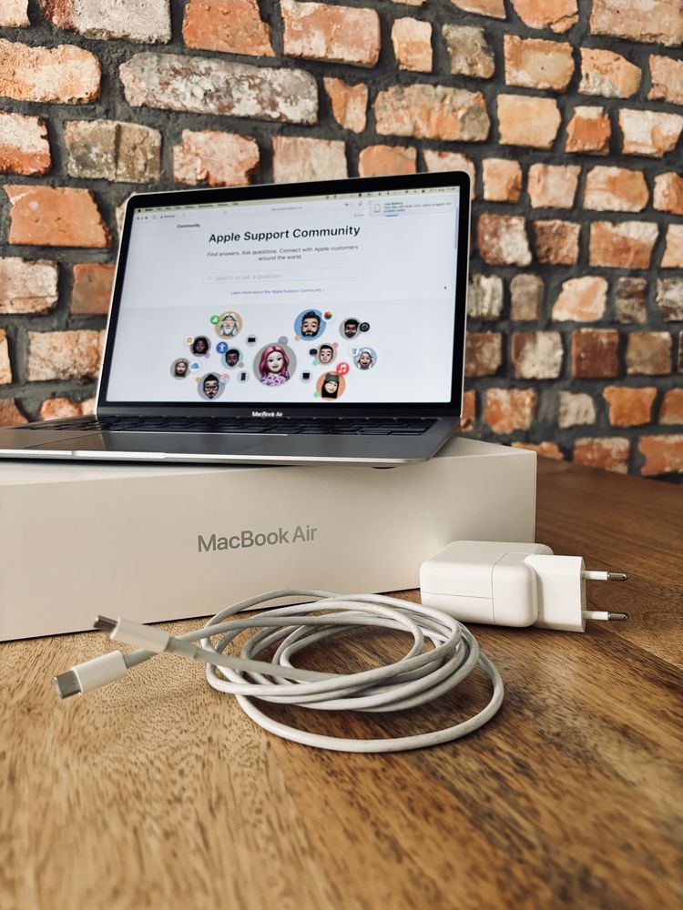 MacBook Air 13” (2020) 256gb QWERTZ