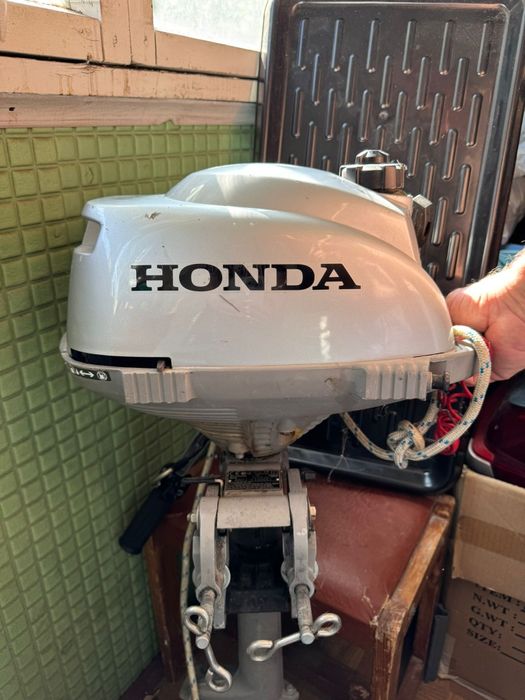 Двигун лодочний Honda 2.3