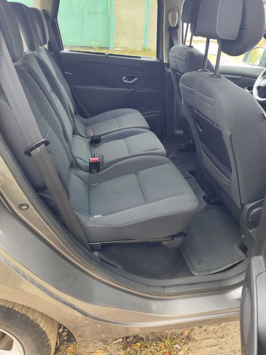 Renault Megane Scenic 2010 (Рено сценік 2010)