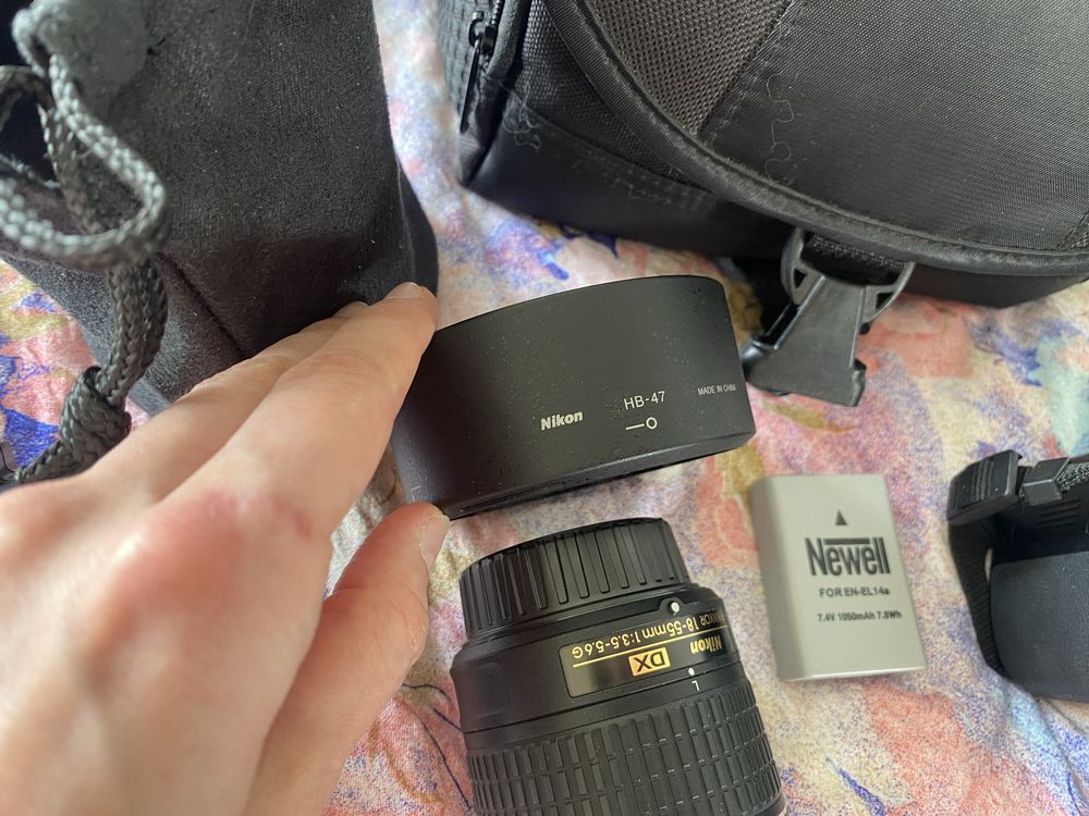 Nikon d3400 + nikkor 50mm f/1.8 + 18-55mm +futerał + ładowarka