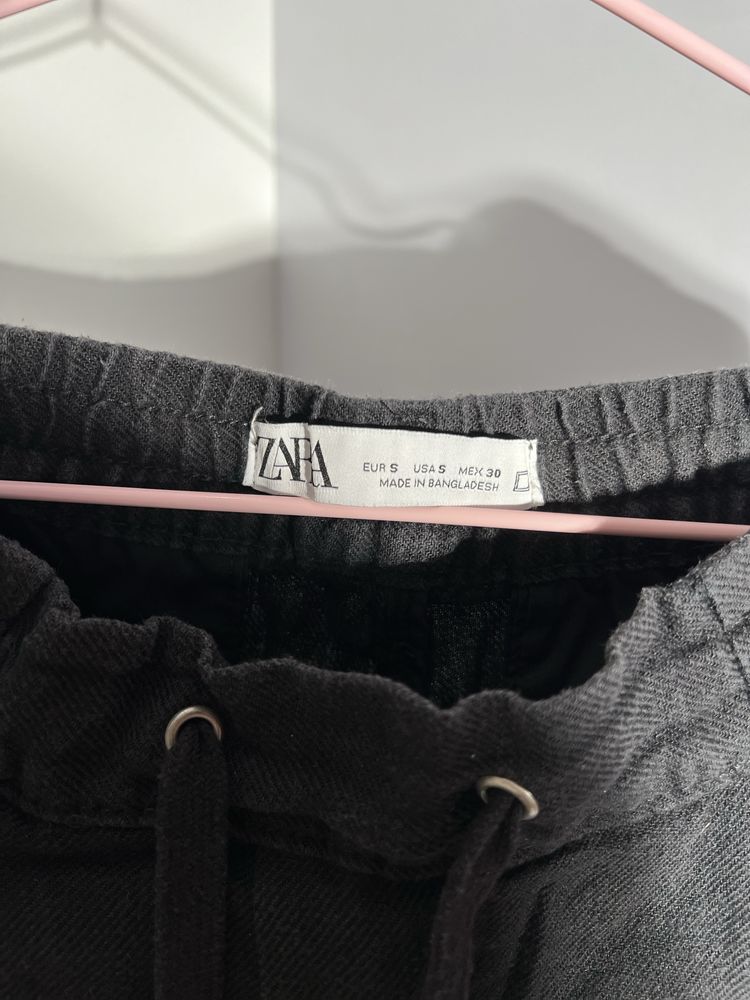 Чоловічий костюм ZARA