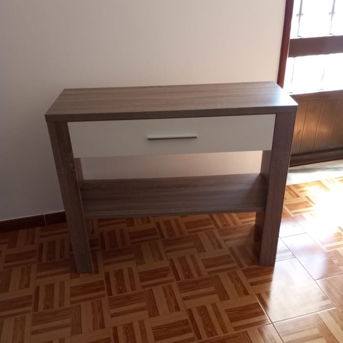 Vendo móvel tipo consola