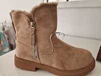 Vendo botas de senhora novas