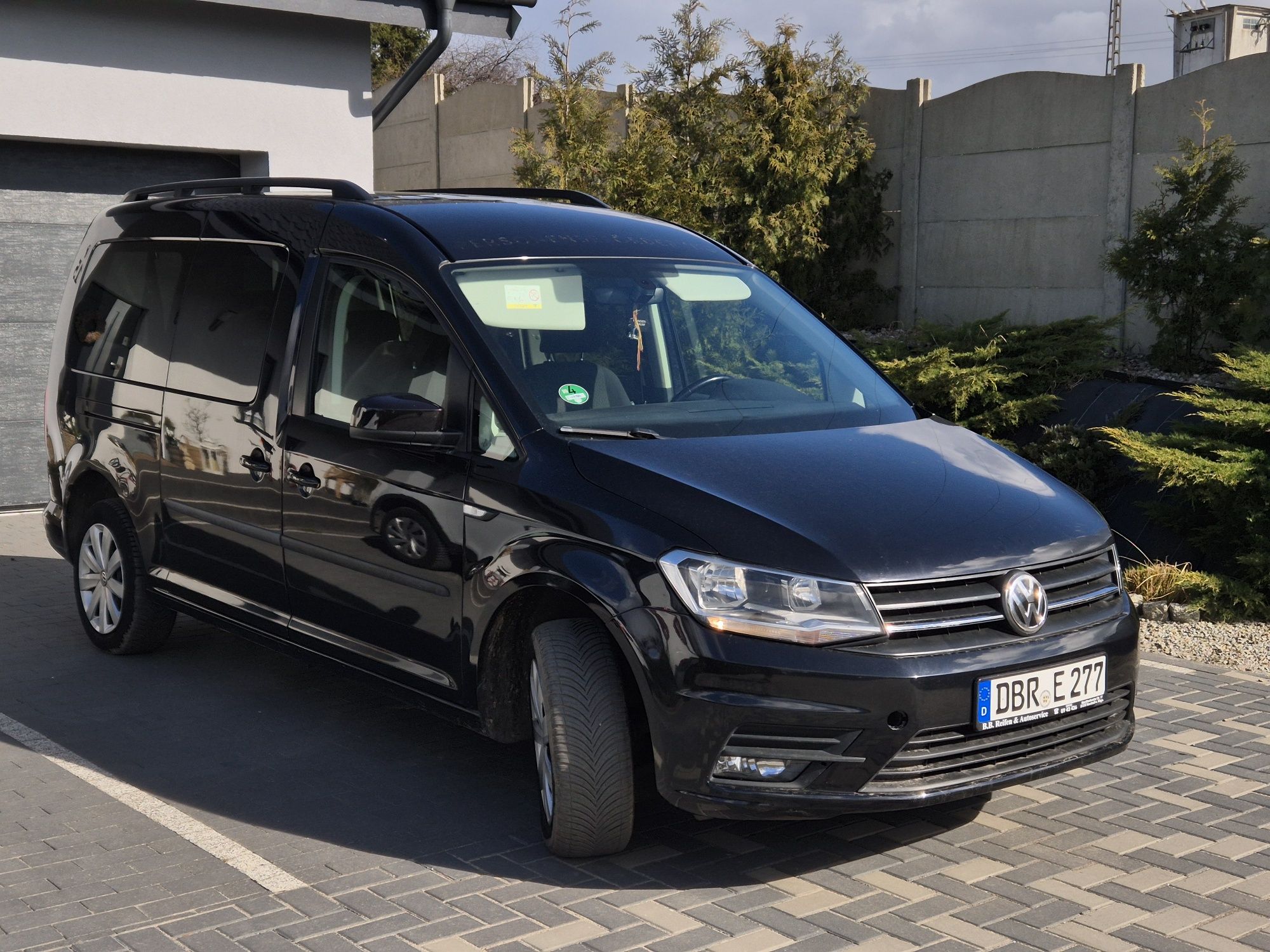 Vw Caddy przystosowany dla inwalidy PFRON