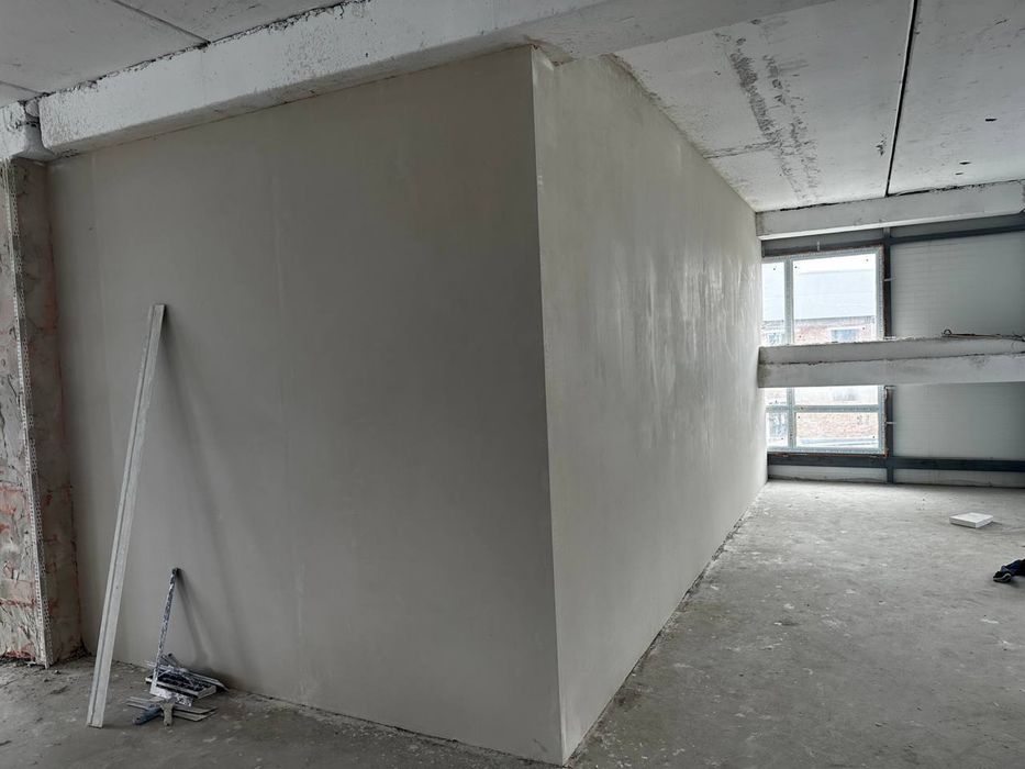 Машинна штукатурка гіпсова, вапняно цементна, стяжка підлоги