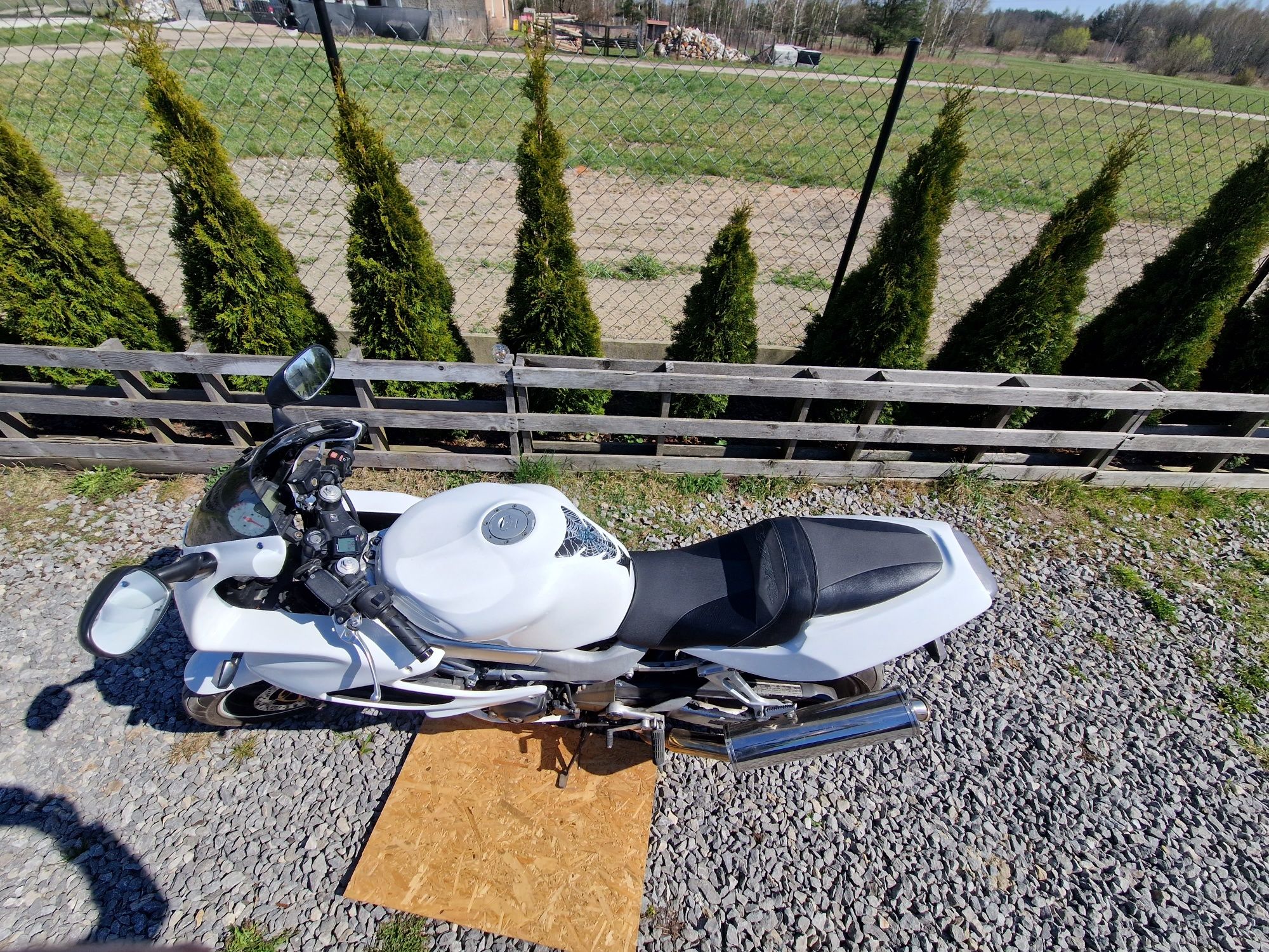 Sprzedam motocykl vtr1000
