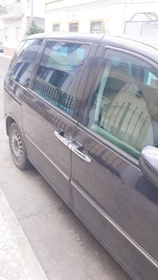 Lancia phedra 2.2 diesel 7 lugares (junta queimada)