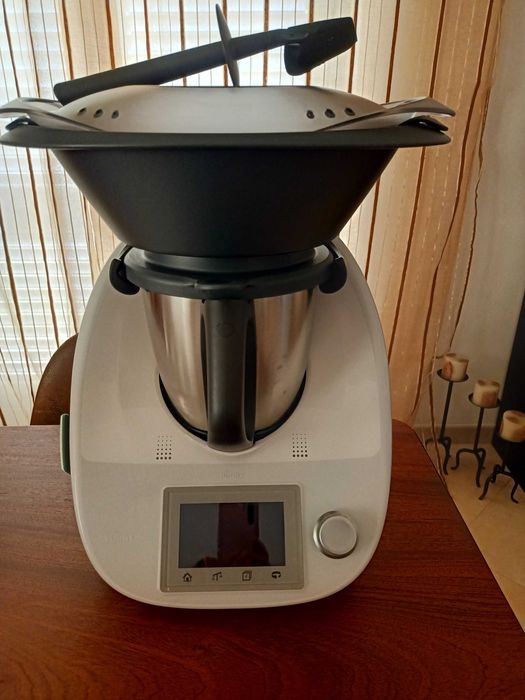 Bimby TM5 com todos os acessórios