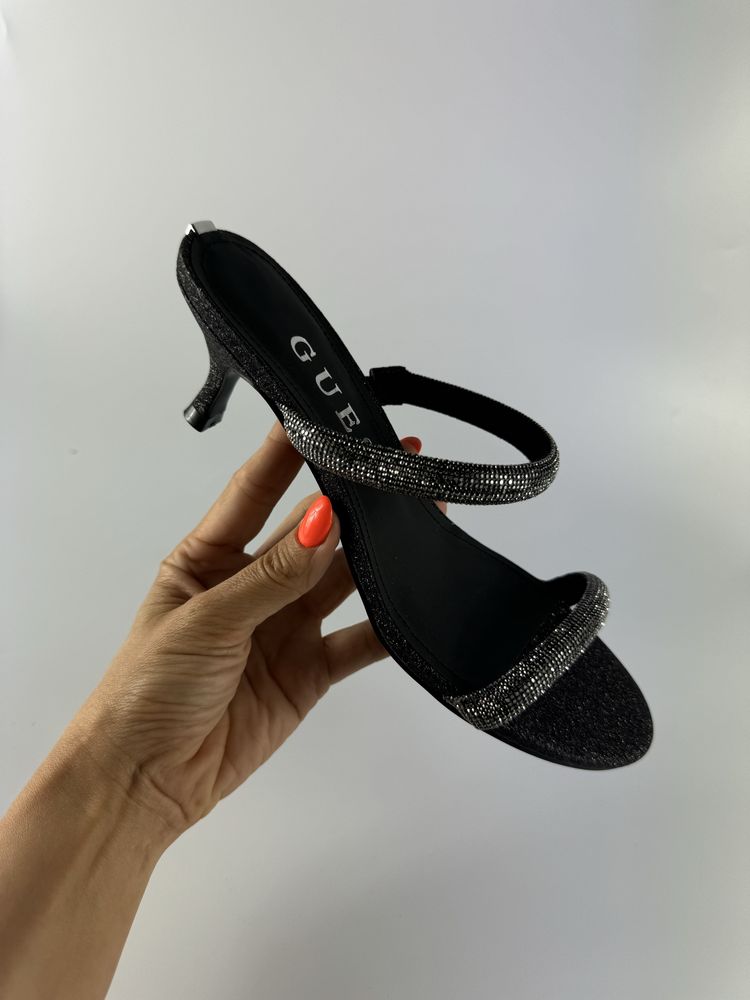 Nowe klapki sandalki Guess 38 na malym obcasie