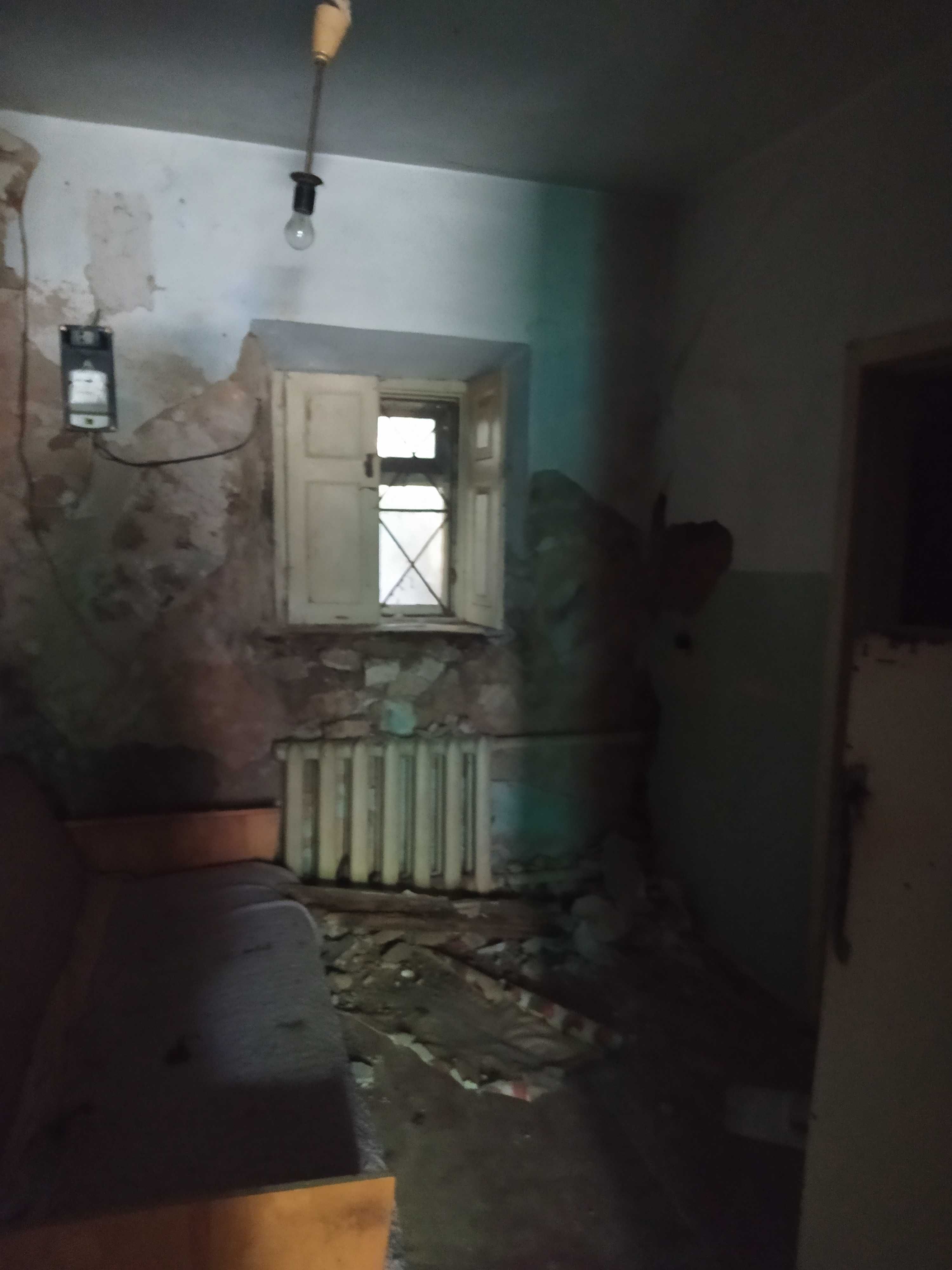 3 к. 1/2 цок этаж 33 кв ул.Скороходова-Левадовская, в/уд под капремонт