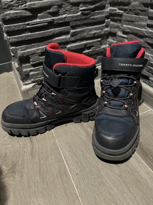 Дитяче підліткове взуття ( чоботи) фірми Tommy Hilfiger