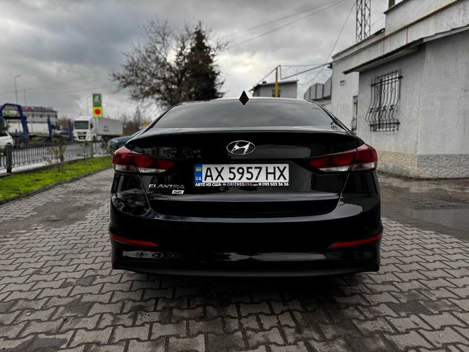 Hyundai Elantra 2.0 AT 2016 газ/бензин, автомат — без вкладень