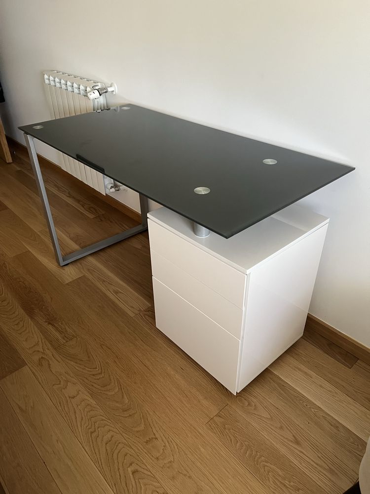 Secretaria de escritorio + cadeira