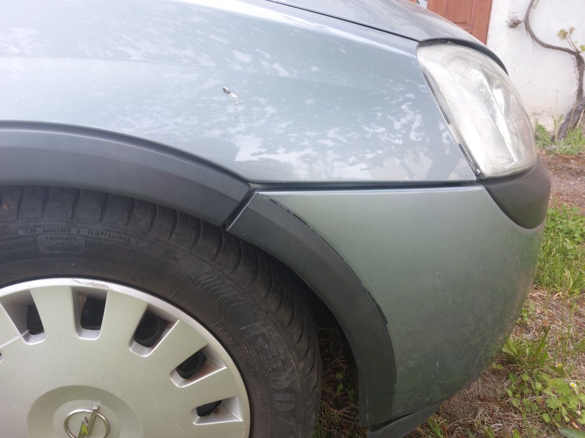Opel corsa C 1.2 Rezerwacja