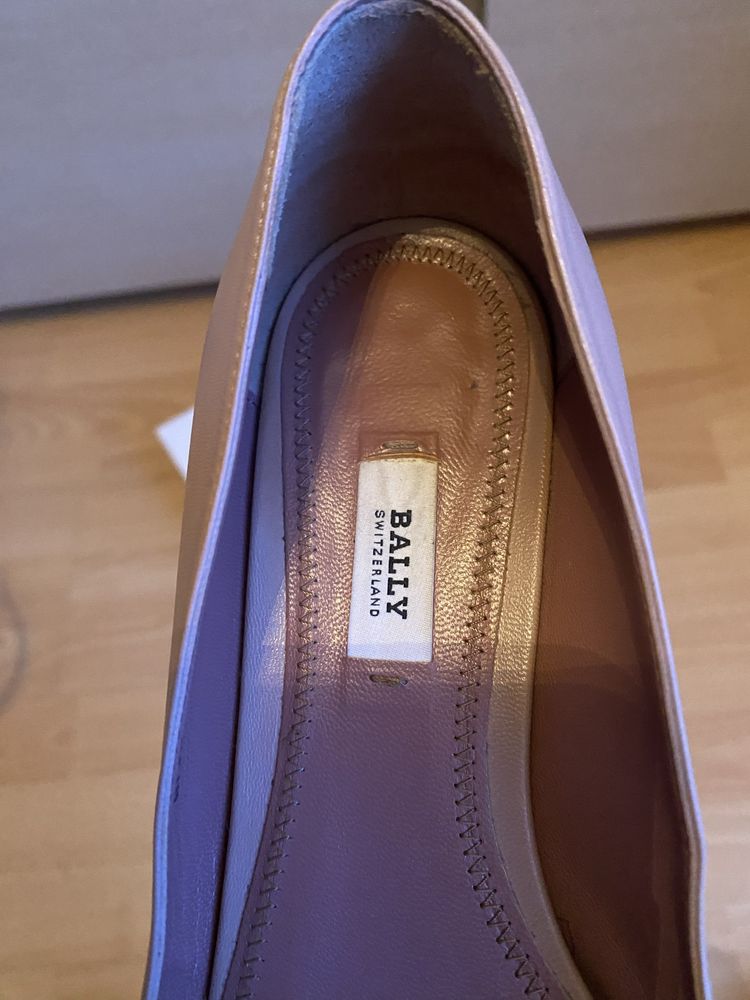 Балетки Bally італія