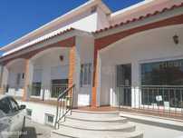 Prédio/Loja para Comércio em Telheiro-Maceira