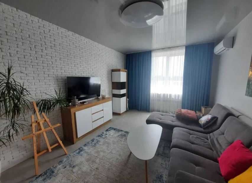 Продается 3-х комн. кв. на Проспекте с капремонтом, р-н Металлургов