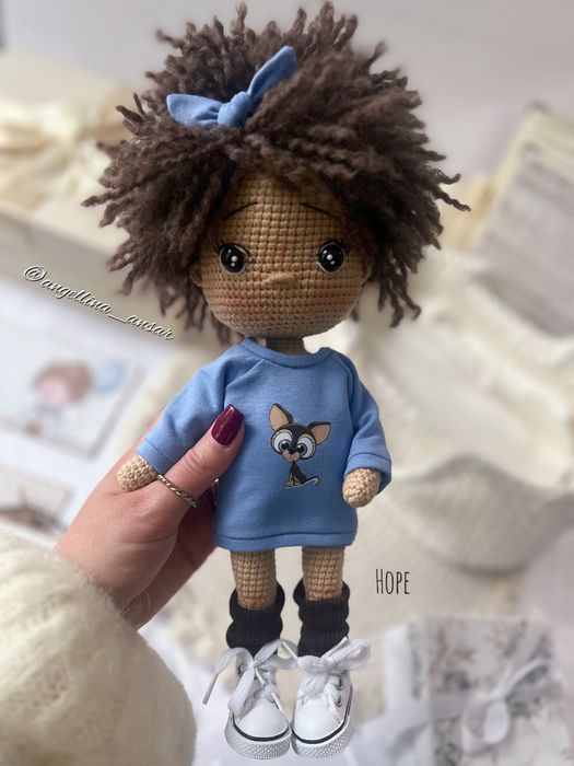 Szydełkowa laleczka Hope handmade na prezent