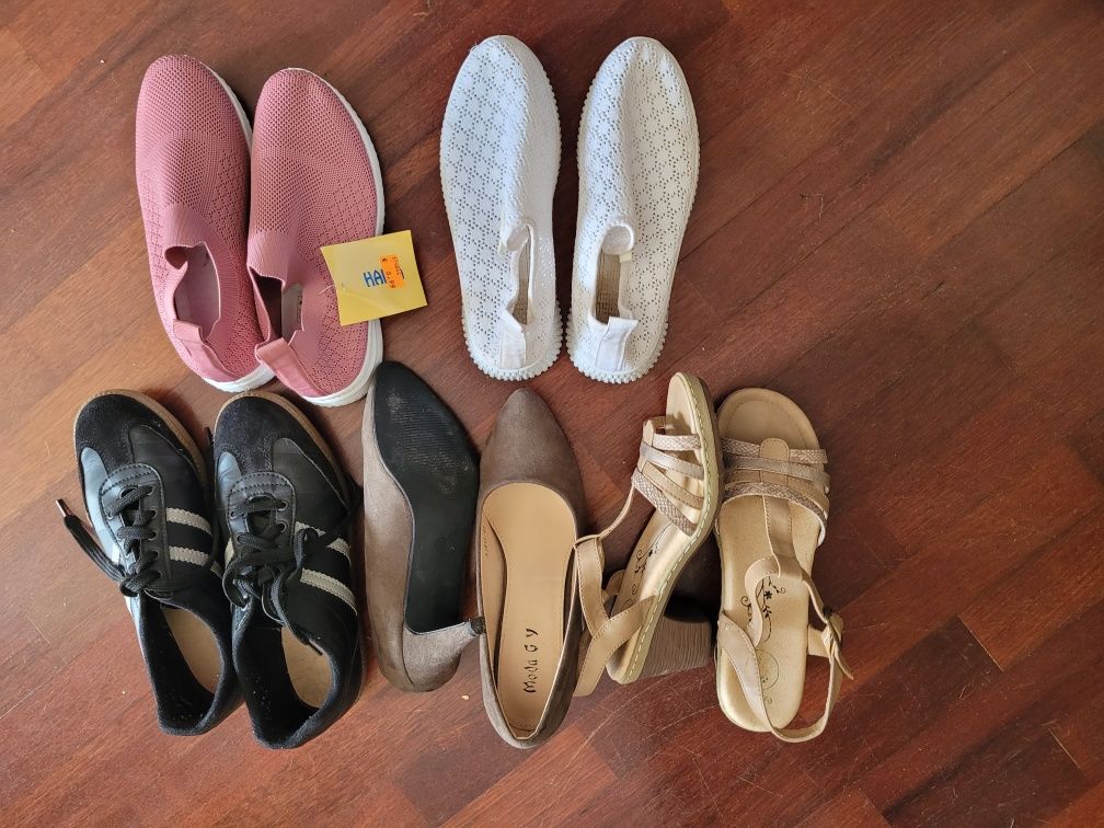 Sapatilhas  e sandalias