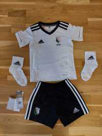Nowy kompletny strój piłkarski Legia Warszawa roz 104