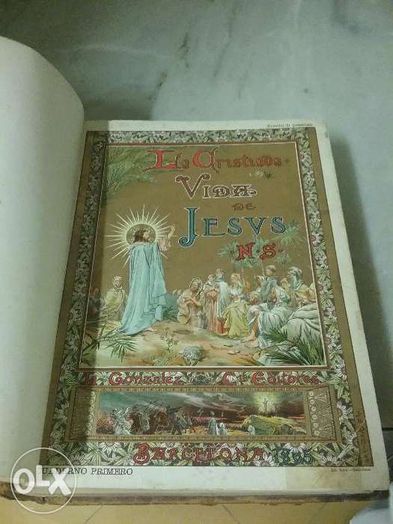 Livro "A vida de Jesus"( pesa mais de 10 quilos )