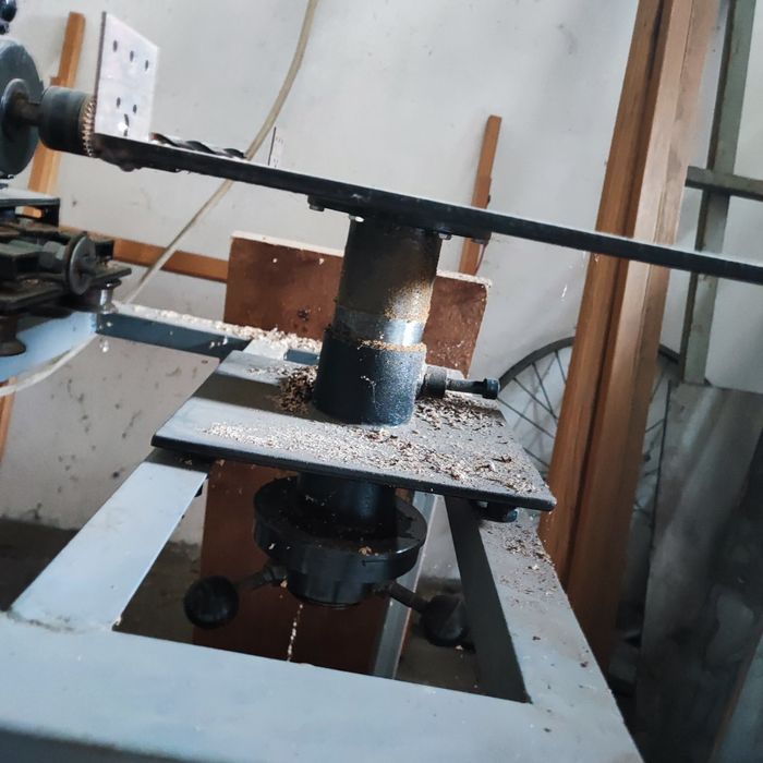 Довбальний пазувальний верстат