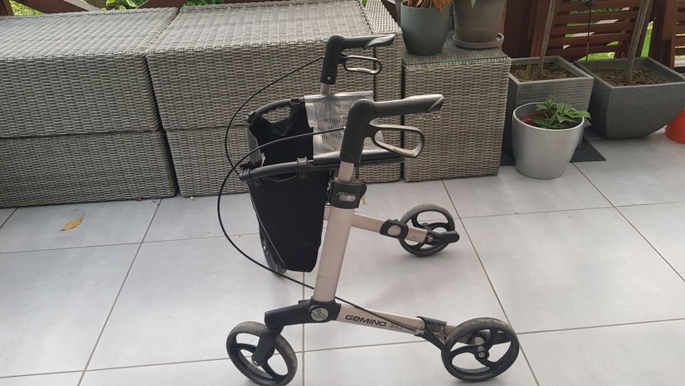 Balkonik chodzik rechabilatacyjny aluminiowy skladany