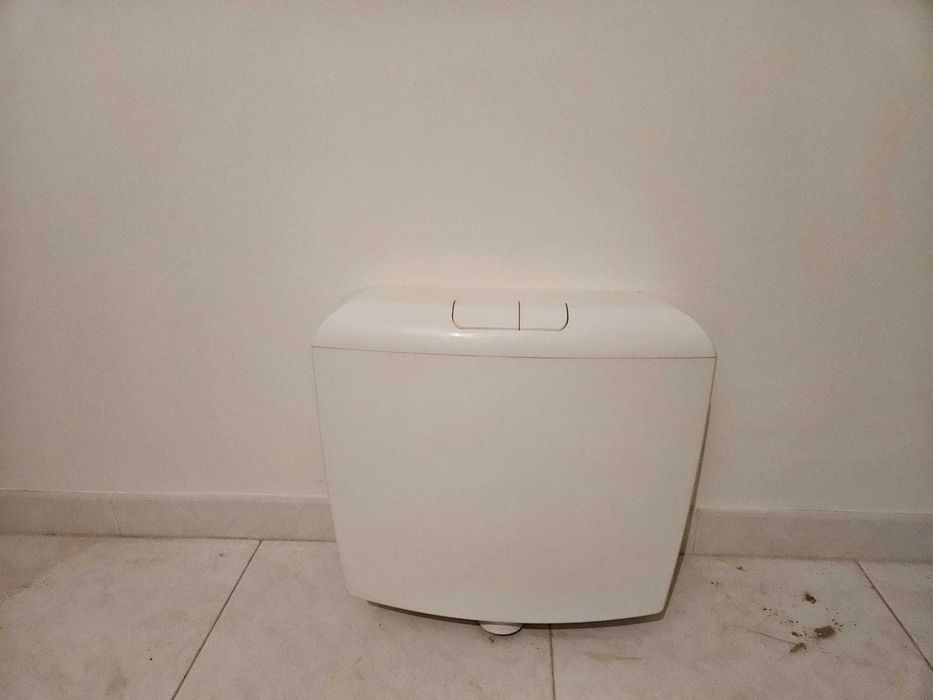 Sanita com autoclismo