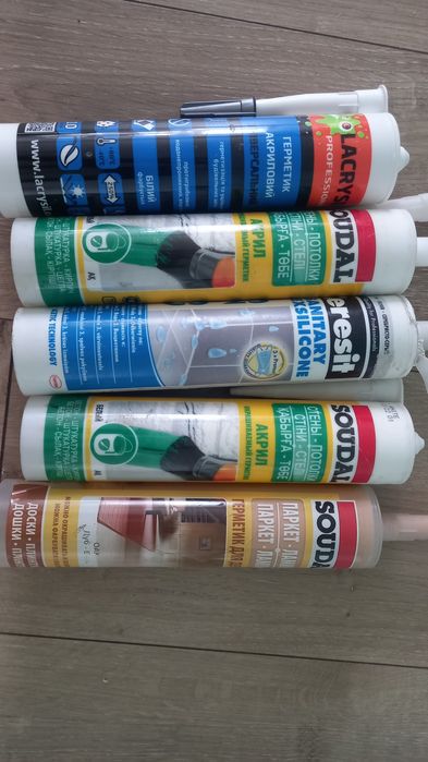 Акрил,  герметик  остатки и не открытый