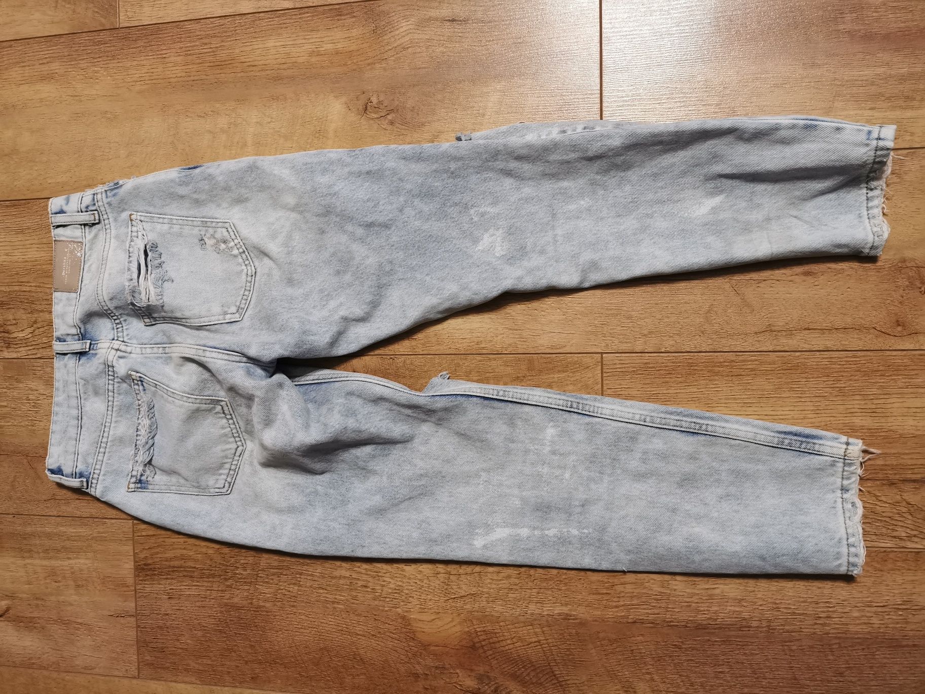 Spodnie jeansy Bershka