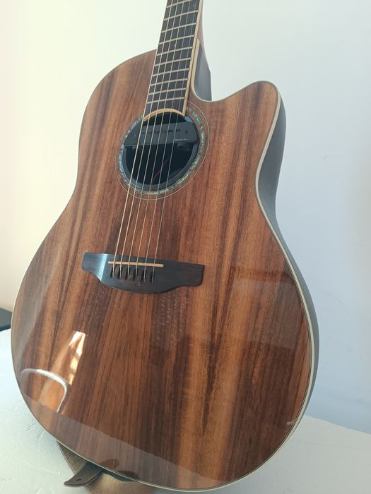 Ovation Celebrity CS-24 Koa "melhorada"