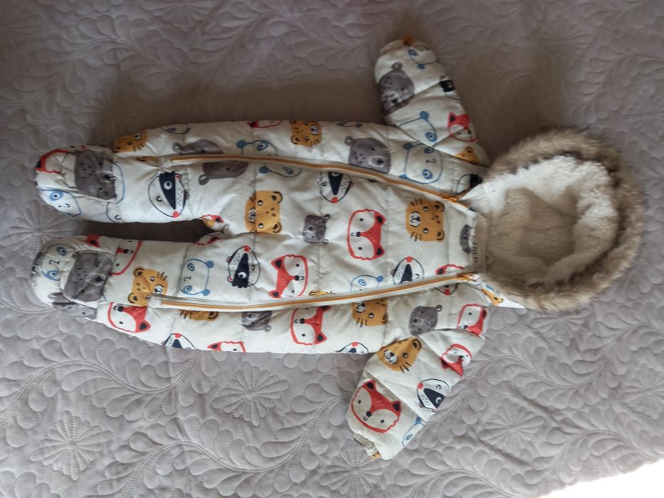 Зимовий комбінезон