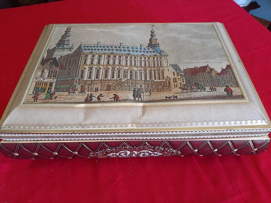 Varias caixas metálicas grandes antigas Vintage