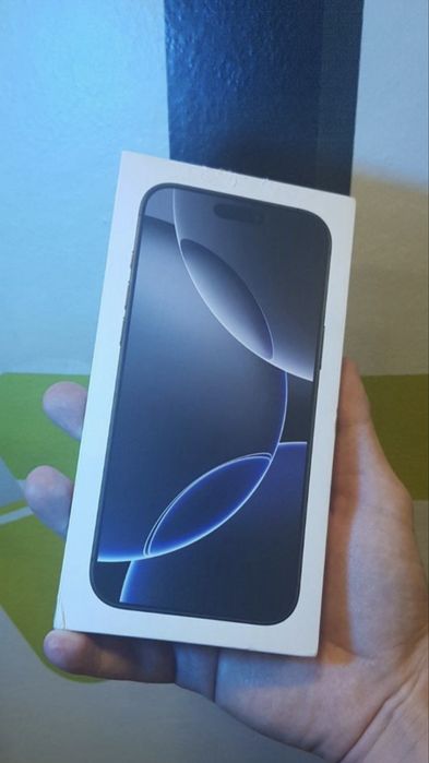 Iphone 16 Pro Max Titanio preto