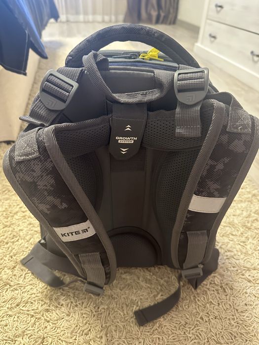 Продам ортопедичний шкільний портфель Kite