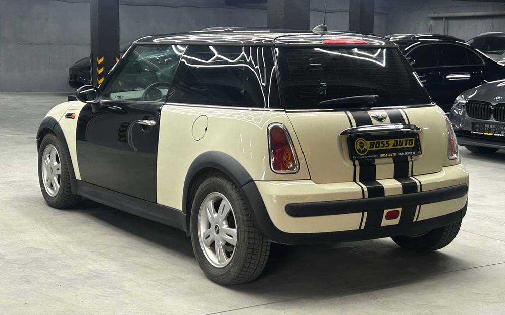 MINI One 2005 року