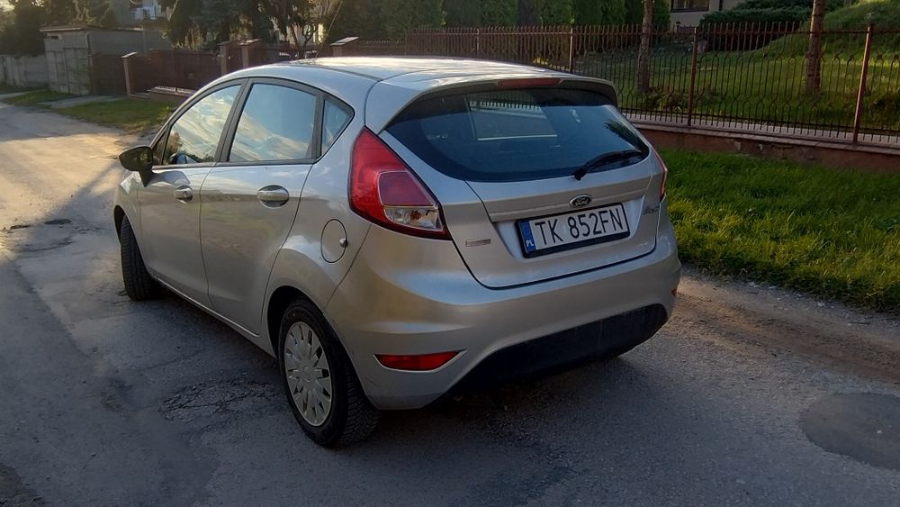 Ford Fiesta MK7  1.6 TDCi 5 Drzwi 2014 r Klima