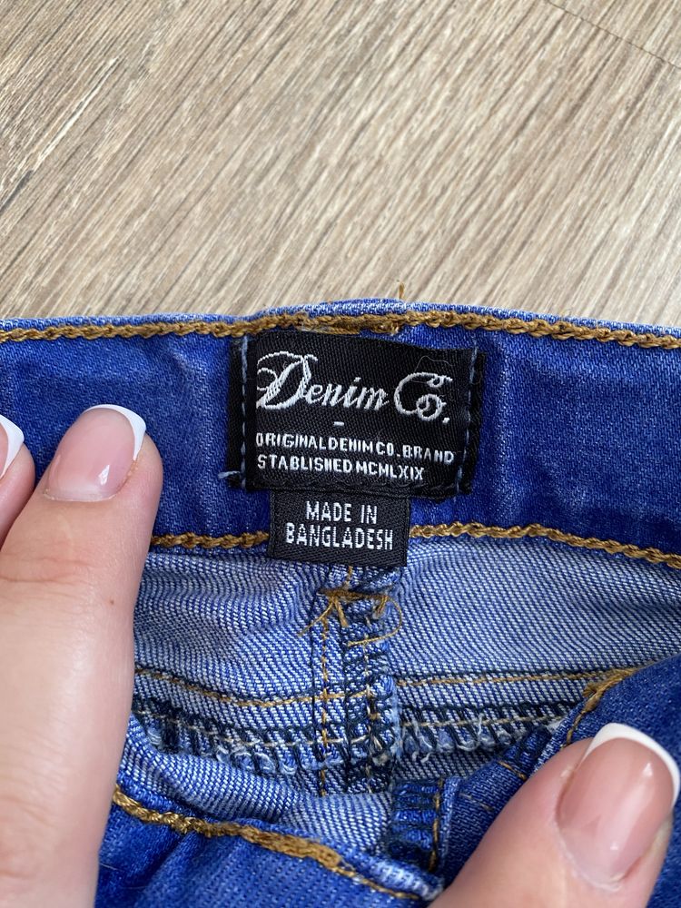 Джинси denim co