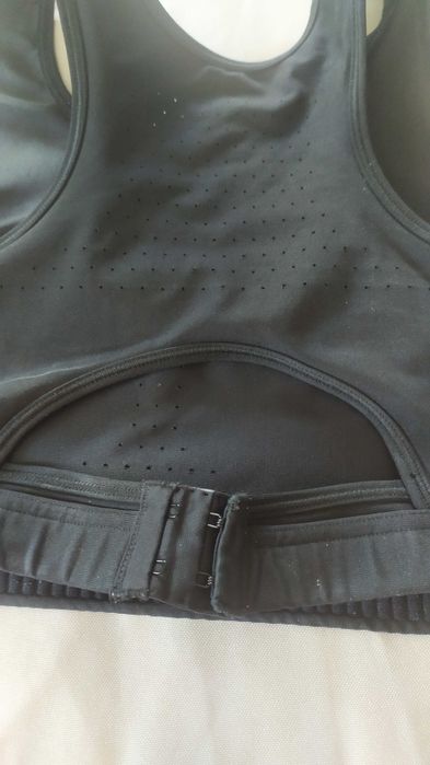 Top sportowy StayinPlace L, ładnie modelujący- podwójne warstwy