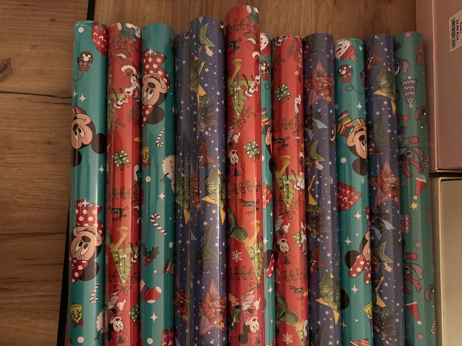 Świateczny papier prezentowy