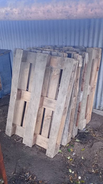 9 europalet za 150zl